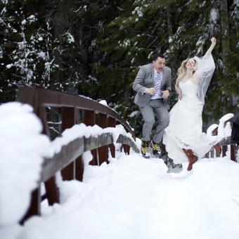 <b>第一场雪未至 这些配饰可以让你的冬季婚礼更浪漫</b>