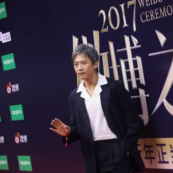 邓超杨幂微博之夜登顶 近30位巨星开启2018年红毯抢镜