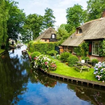 这个荷兰小镇美上天 原来童话里不是骗人的