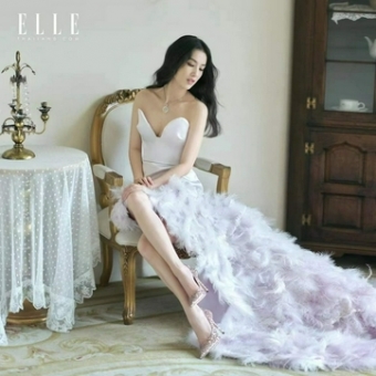 黄圣依登《ELLE》泰国版封面 典雅矜贵尽显静谧氛围感